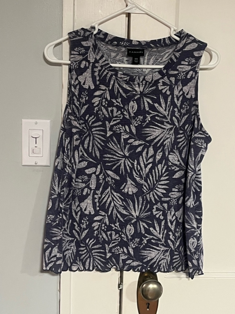 Tahari sleeveless top